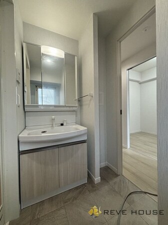 ラシュール・イン大橋IIの物件内観写真